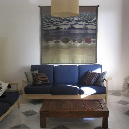 Contrada Pittuini *