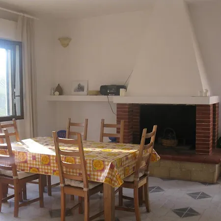 Contrada Pittuini *